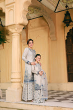 Hira Mani ft. Mona Jacquard Collection HMM1