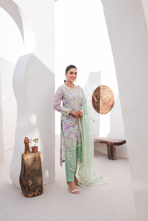 Ayeza Khan ft. Mona Eid Collection MAKW1