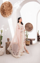 Ayeza Khan ft. Mona Eid Collection MAKW5