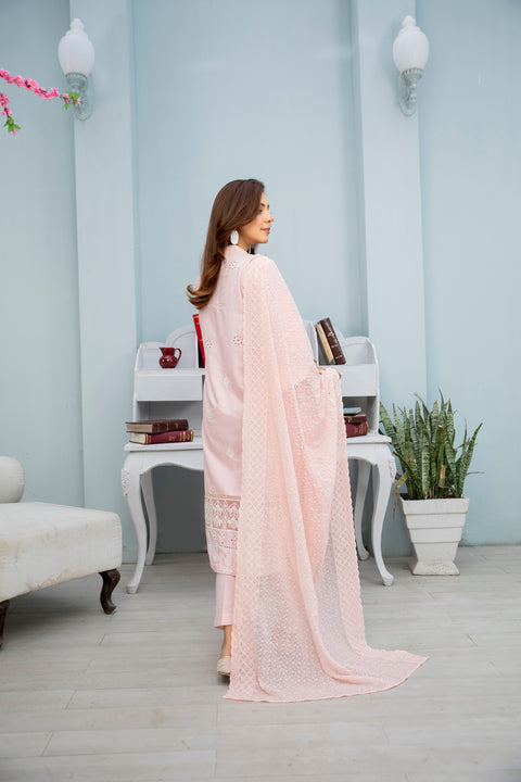 Noorma Kamal ChikanKari Lawn 02