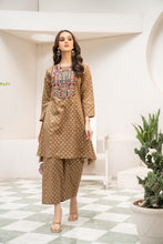 Zaiwa Embroidered Lawn ZC02