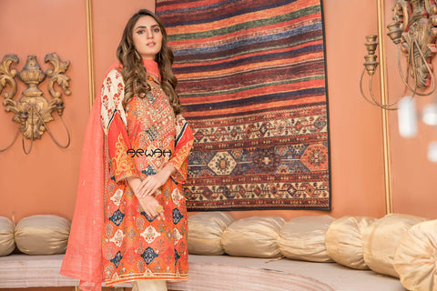 Festive Lawn Ready to Wear Collection by Arwah 03