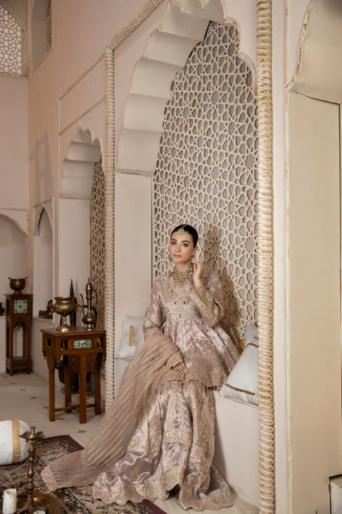 Luxury Hand Detailed Formal Collection by Aroosh 04