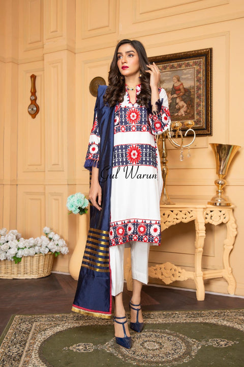 Winter Ready to Wear Embroidered Collection by Gulwarun 02