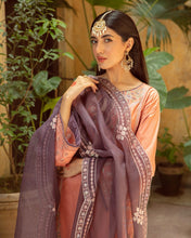 Luxury Lawn Ready to Wear Embroidered Collection by Shanyera 02