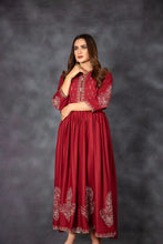 Ready to Wear 2 Pcs Kashmiri Embroidered Dress by Zaiwa 05