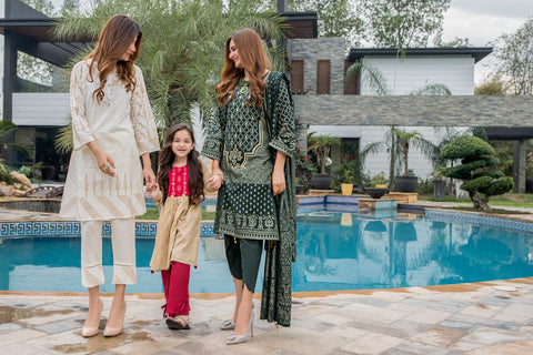 Girls Ready to Wear Lawn Kurta 01